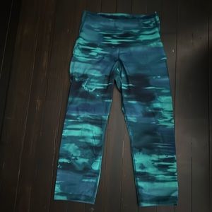 Old Navy cropped leggings